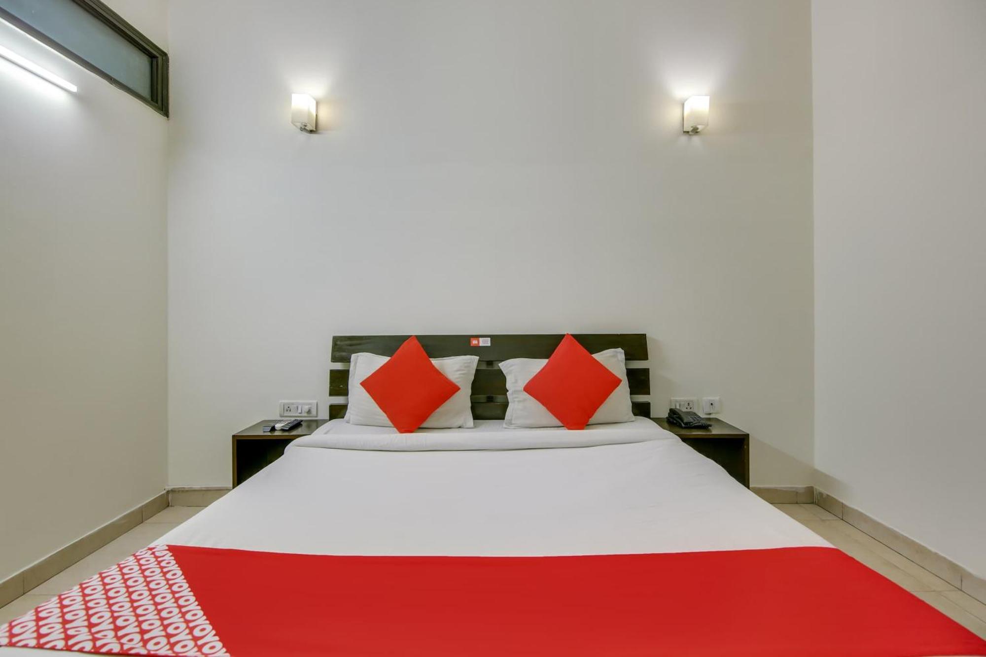 Hotel O Dream View Near Omaxe Celebration Mall Gurgaon Exterior photo